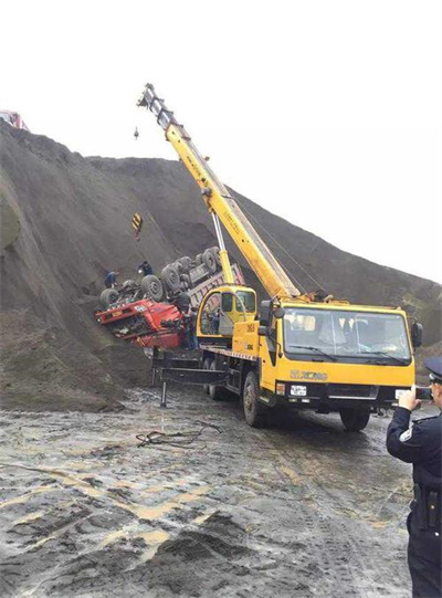 陕县上犹道路救援